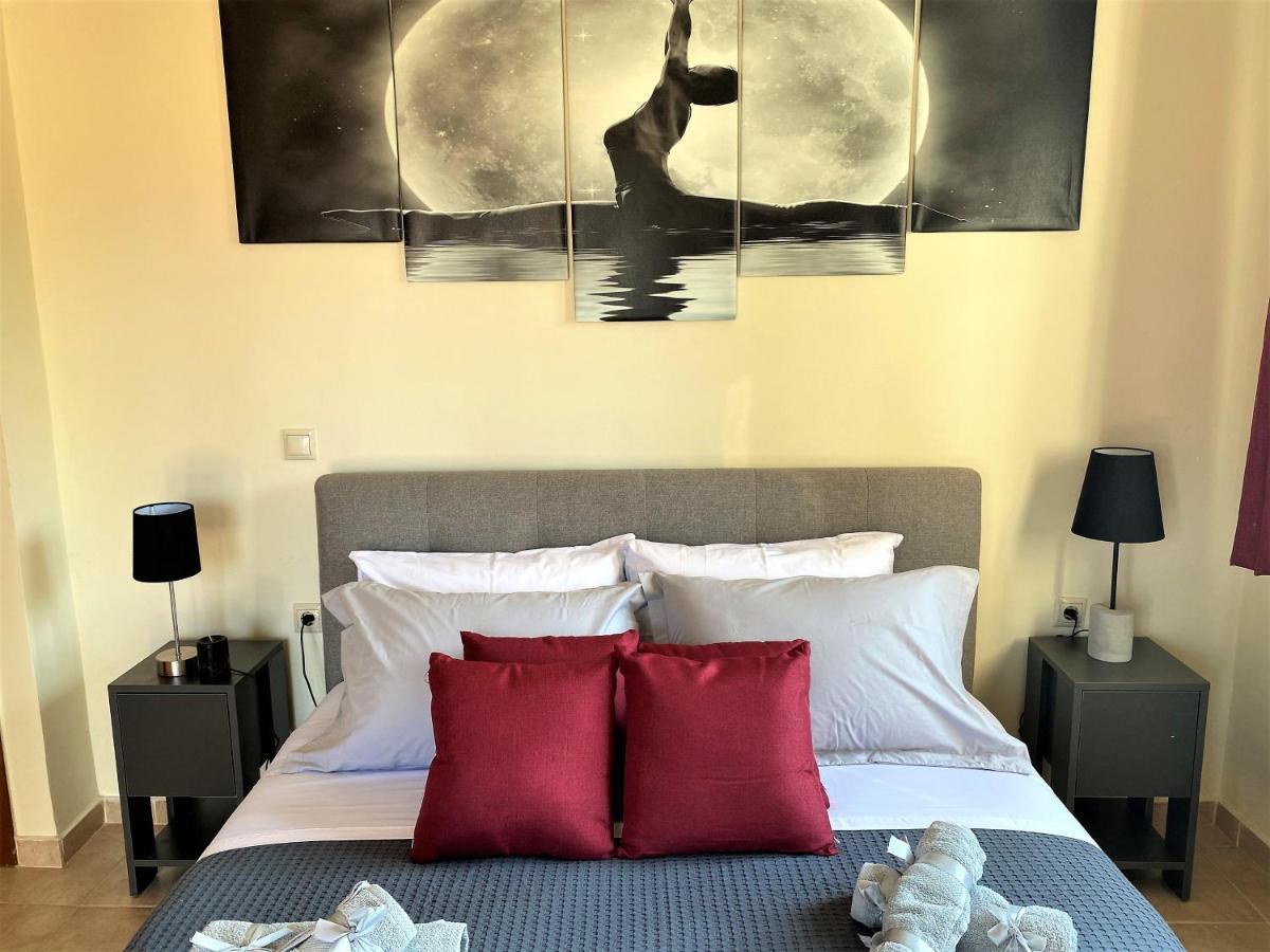 Appartamento Ivy House Modern Life Near Corfu Town Kontokali Esterno foto