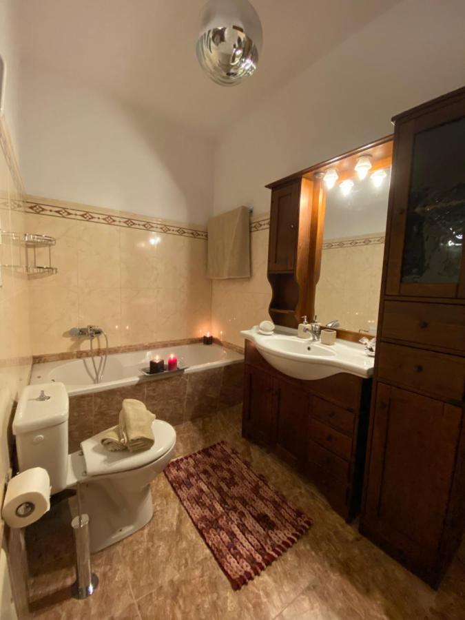 Appartamento Ivy House Modern Life Near Corfu Town Kontokali Esterno foto